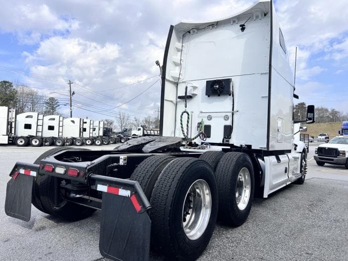 2022 Peterbilt 579 — photo 10