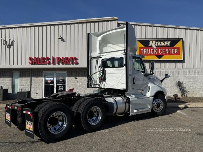 2026 International LT — photo 9