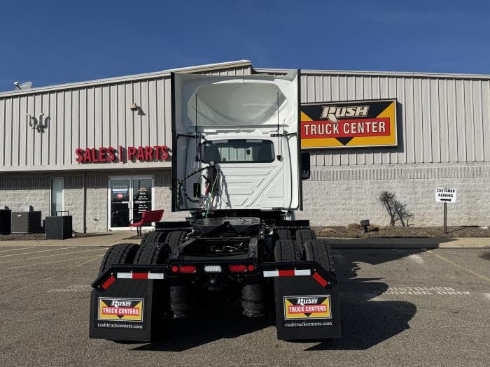 2026 International LT — photo 5