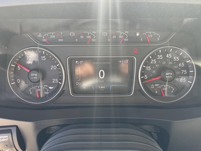 2026 International LT — photo 13