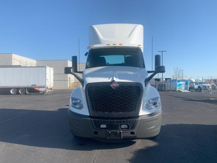 2026 International LT — photo 15