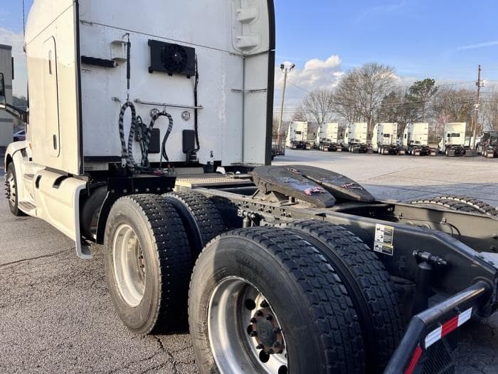 2022 Peterbilt 579 — photo 8