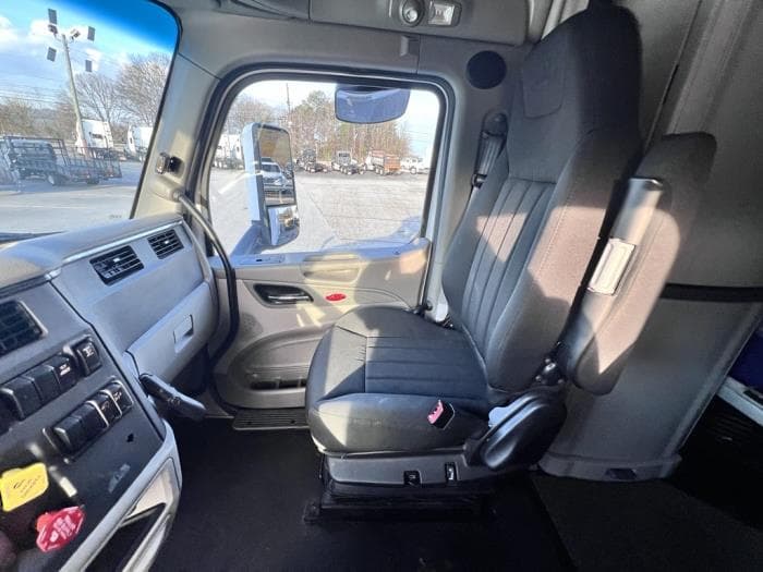 2022 Peterbilt 579 — photo 13
