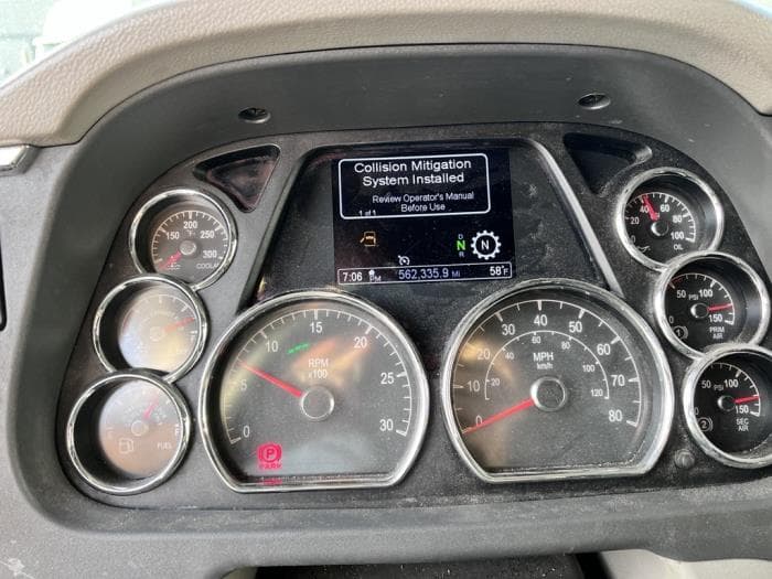 2022 Peterbilt 579 — photo 7