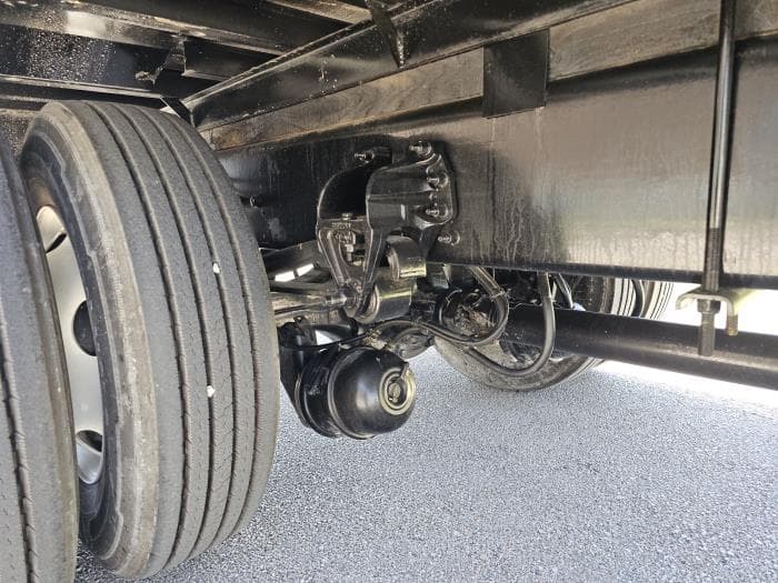 2025 Peterbilt 536 — photo 18