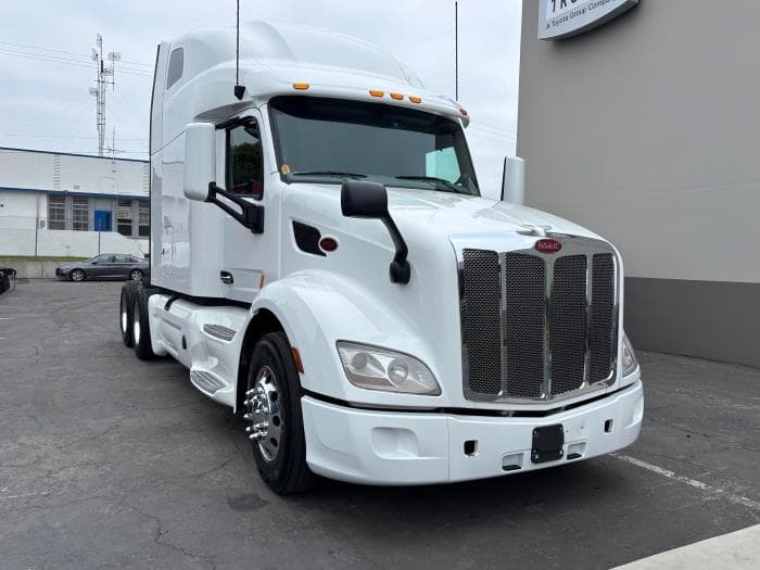 2022 Peterbilt 579 — photo 5