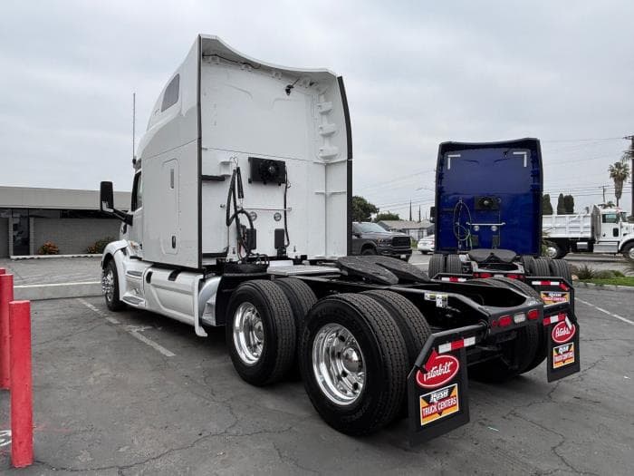 2022 Peterbilt 579 — photo 4
