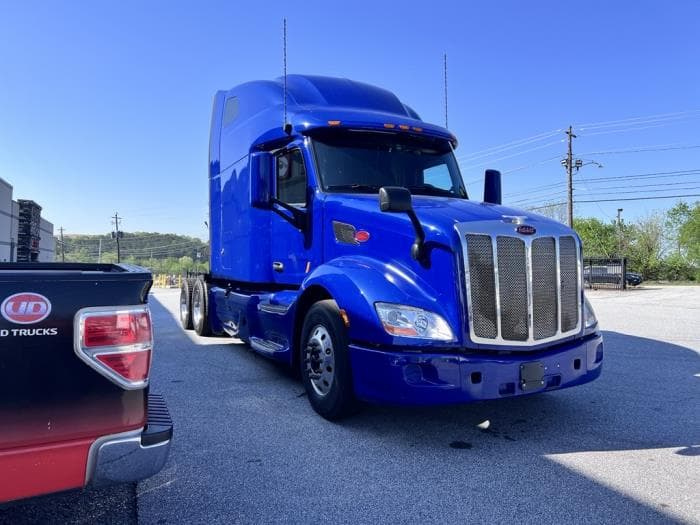 2022 Peterbilt 579 — photo 5