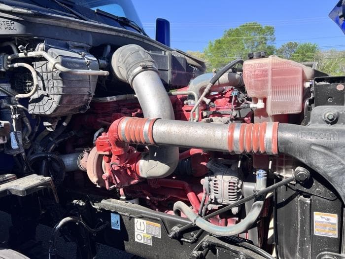 2022 Peterbilt 579 — photo 8