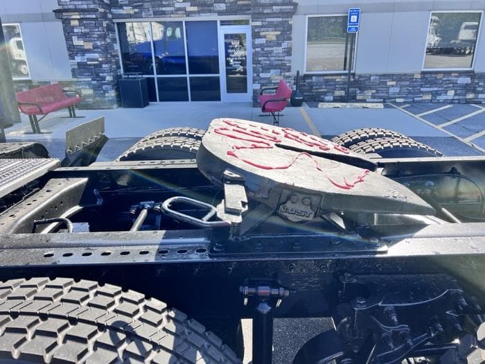 2022 Peterbilt 579 — photo 17