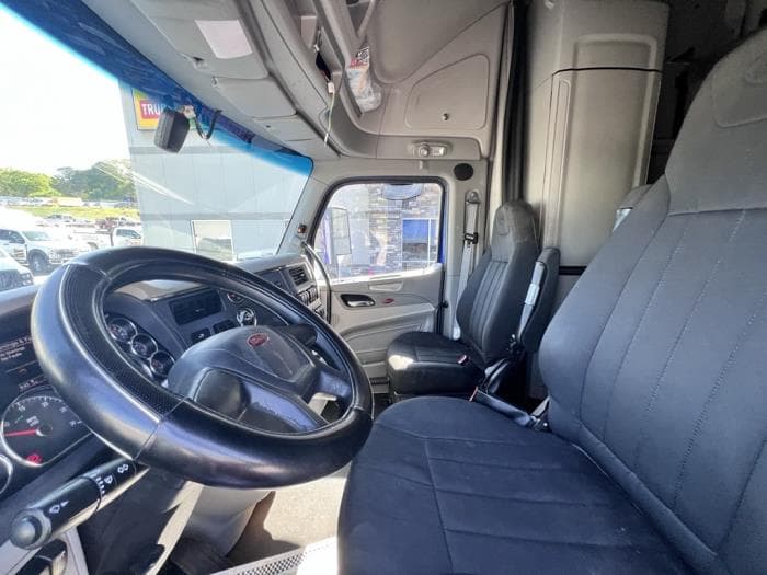 2022 Peterbilt 579 — photo 20