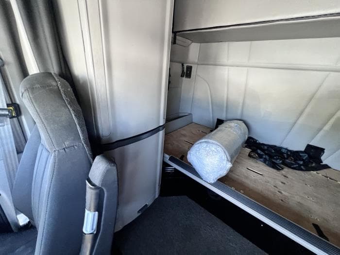 2022 Peterbilt 579 — photo 24