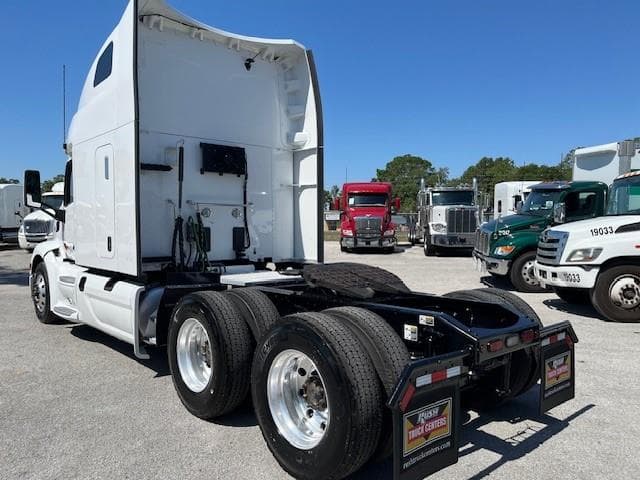 2022 Peterbilt 579 — photo 4