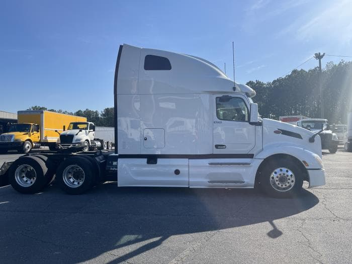 2022 Peterbilt 579 — photo 5