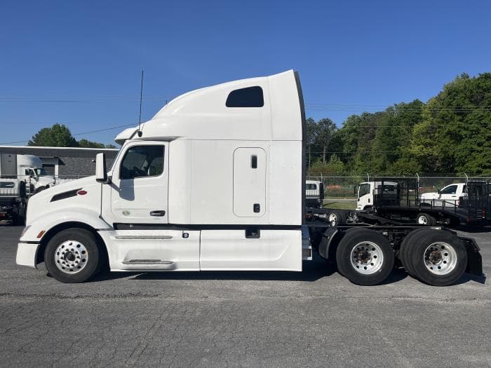2022 Peterbilt 579 — photo 7