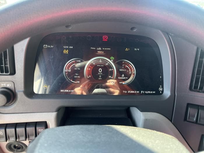 2022 Peterbilt 579 — photo 15