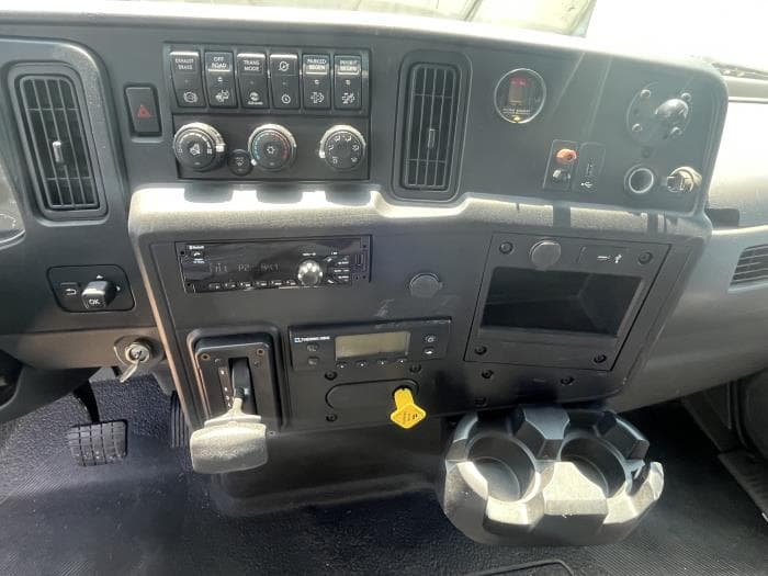 2020 International MV — photo 11