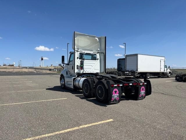 2026 International LT — photo 6