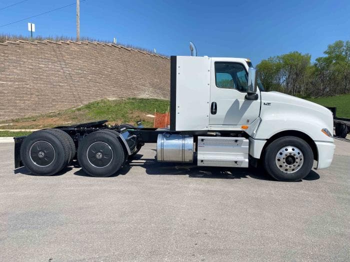 2026 International LT — photo 5