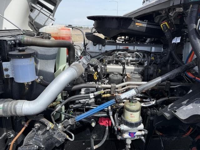 2026 International LT — photo 17