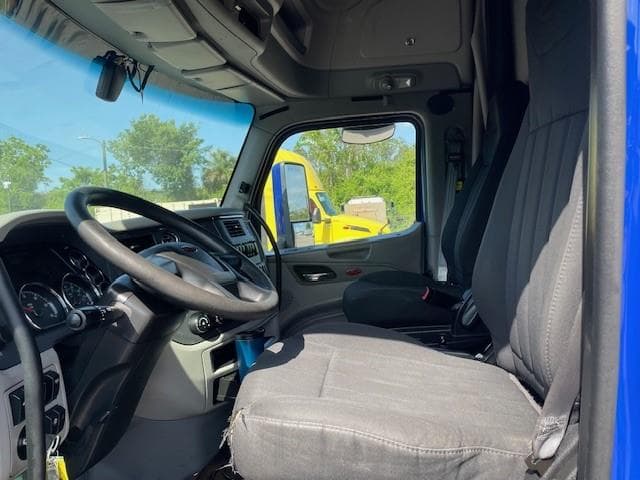 2022 Peterbilt 579 — photo 14