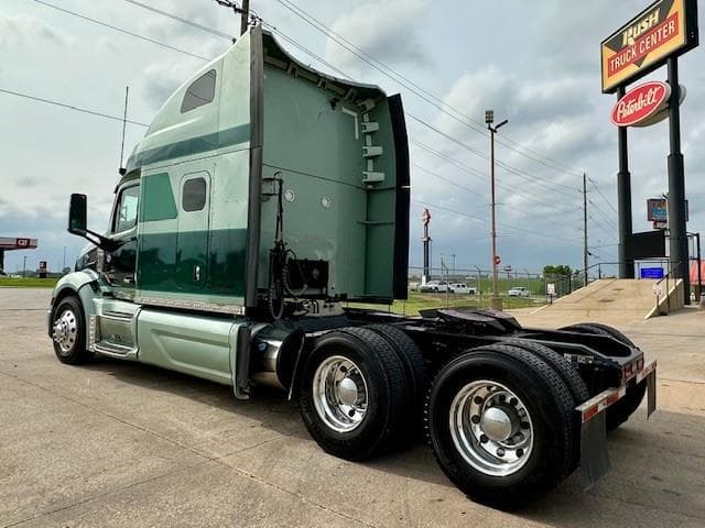 2020 Peterbilt 579 — photo 7