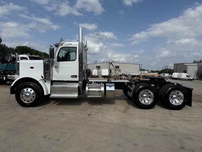 2026 Peterbilt 589 — photo 8
