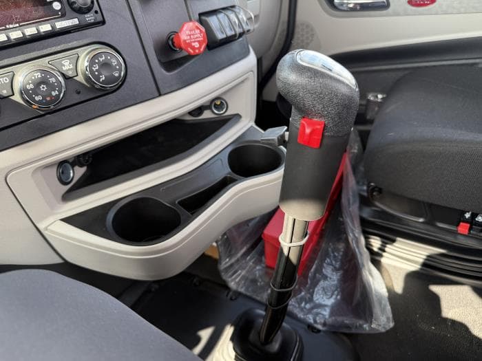 2026 Peterbilt 589 — photo 43