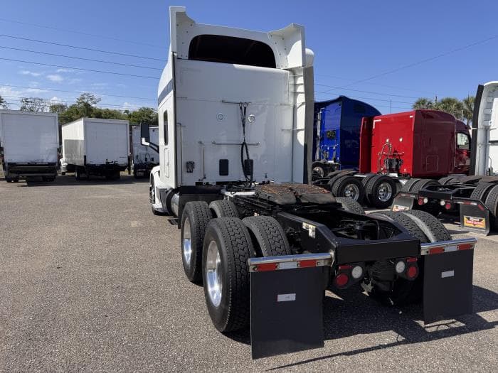 2022 Peterbilt 567 — photo 4