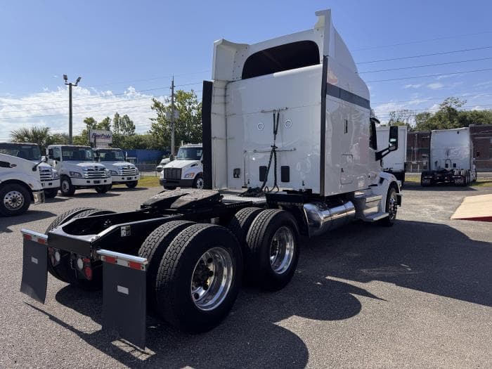 2022 Peterbilt 567 — photo 6