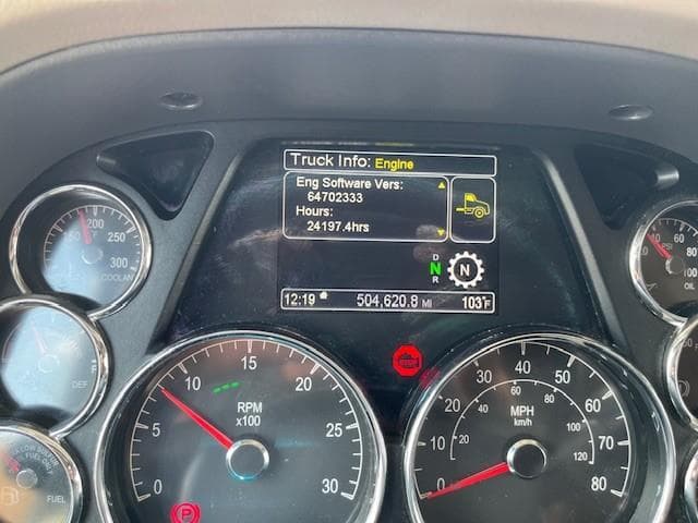 2021 Peterbilt 579 — photo 25