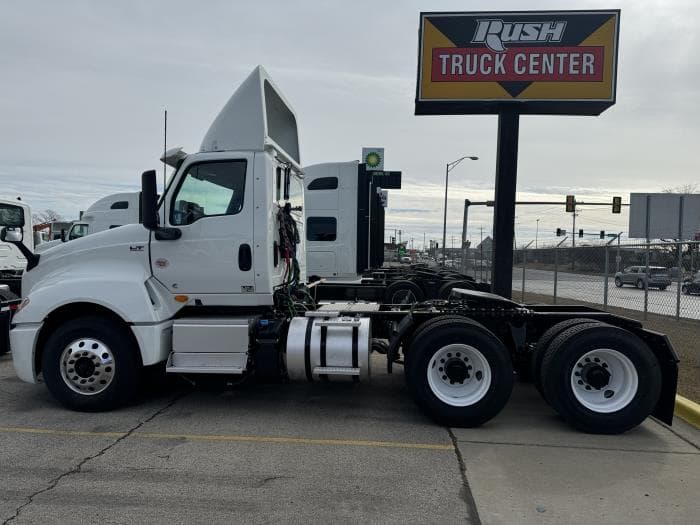 2026 International LT — photo 3