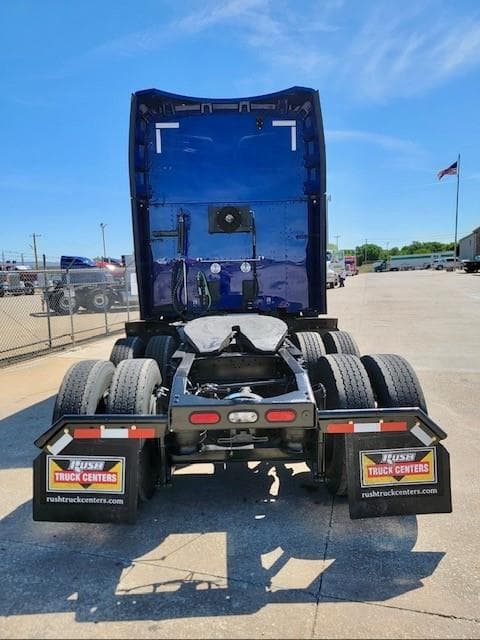 2022 Peterbilt 579 — photo 9