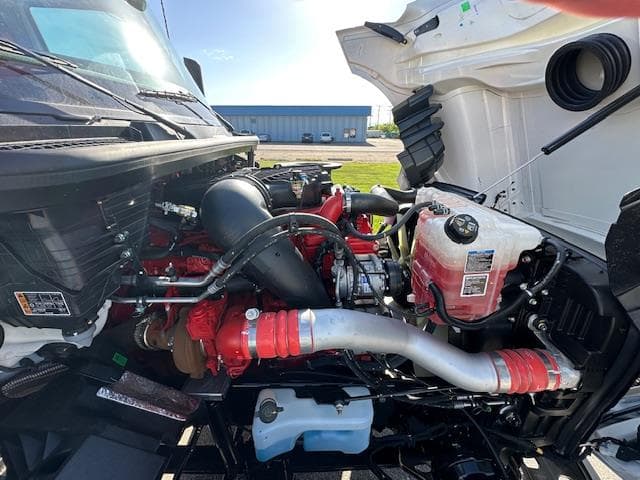 2026 International LT — photo 36