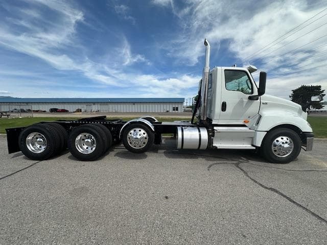 2026 International LT — photo 7