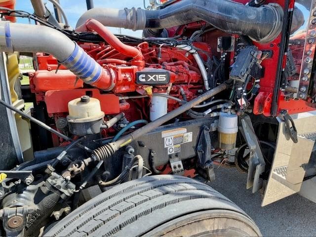 2022 Peterbilt 389 — photo 24