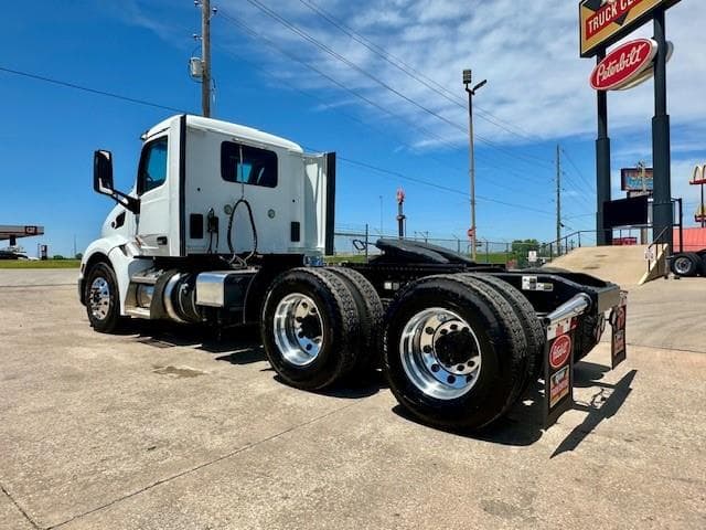 2021 Peterbilt 579 — photo 7