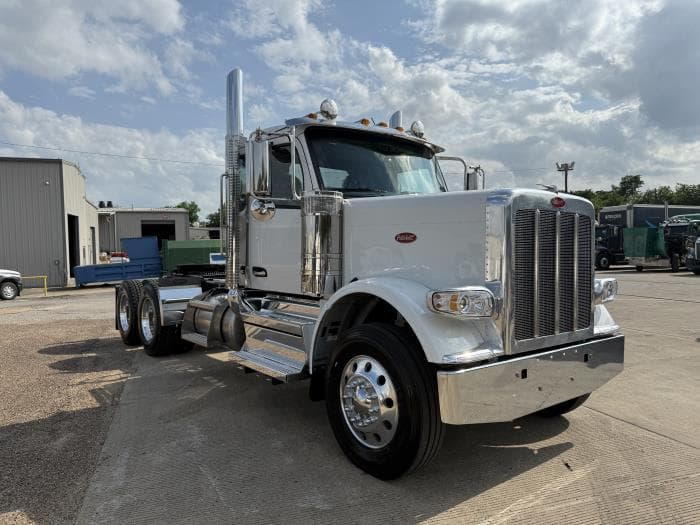 2026 Peterbilt 589 — photo 14