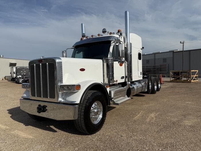 2026 Peterbilt 589 — photo 2