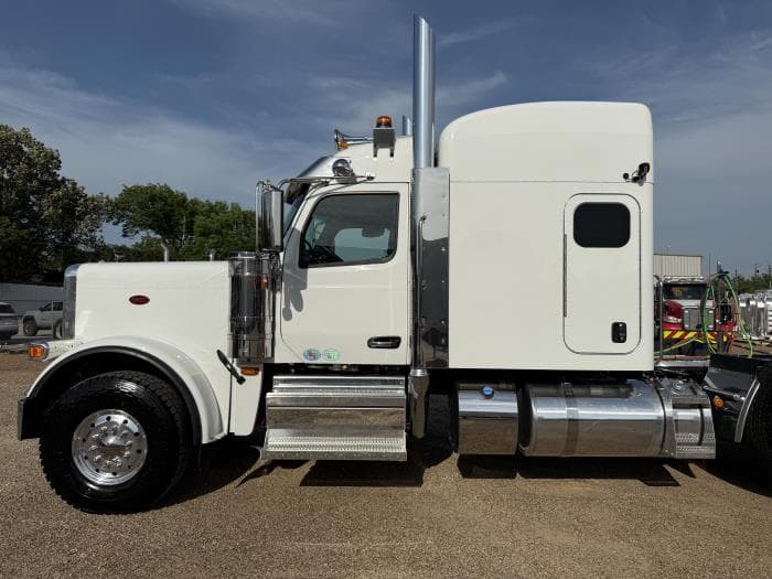 2026 Peterbilt 589 — photo 6