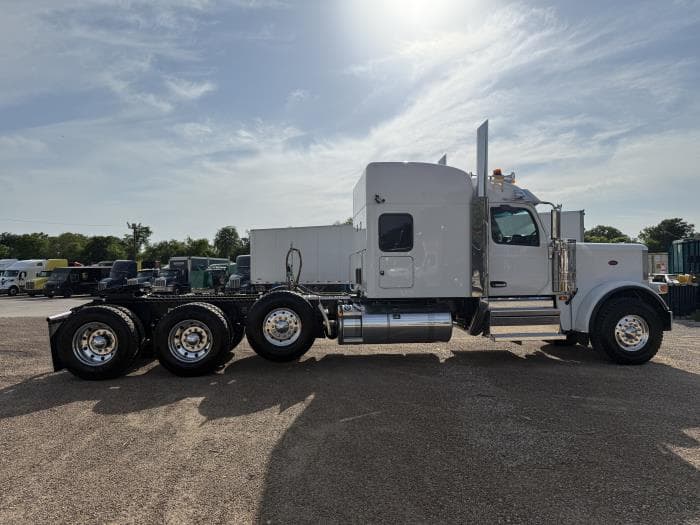 2026 Peterbilt 589 — photo 10