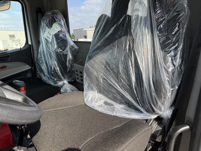 2026 Peterbilt 589 — photo 33