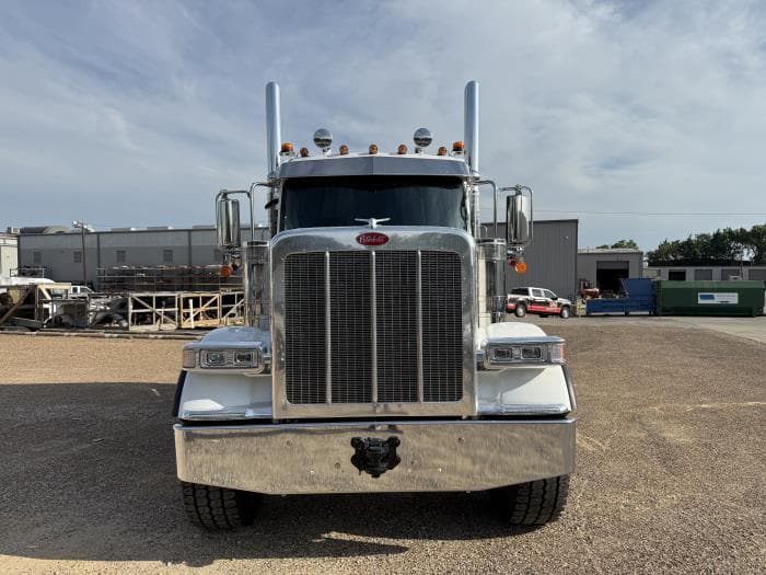 2026 Peterbilt 589 — photo 13