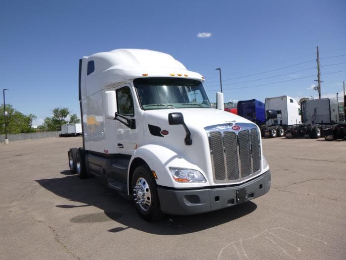 2021 Peterbilt 579 — photo 4