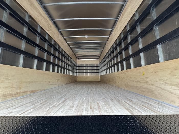 2025 Peterbilt 536 — photo 5