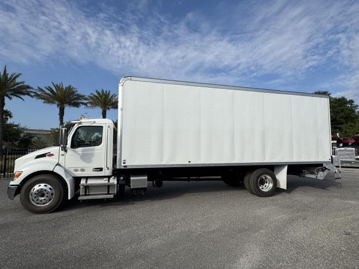 2025 Peterbilt 536 — photo 3