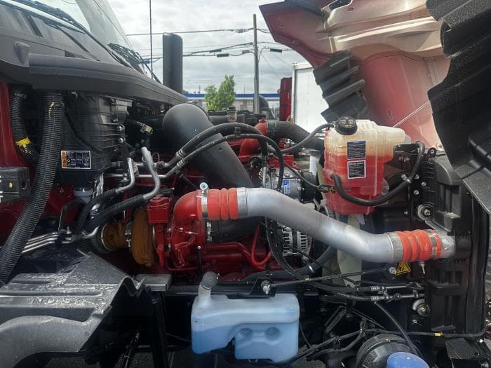 2026 International LT — photo 10