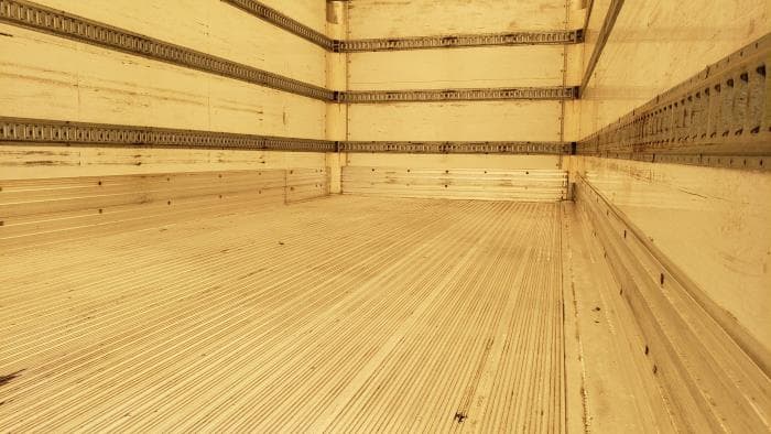 2020 Peterbilt 337 — photo 30