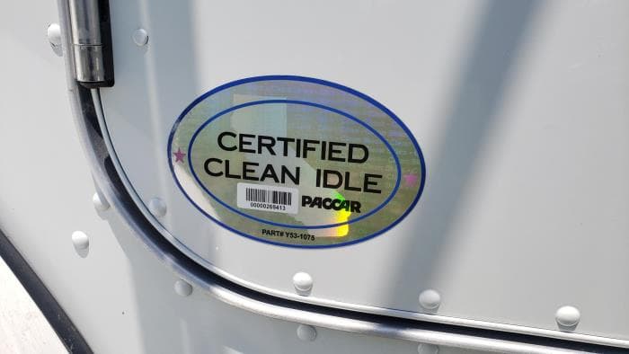 2020 Peterbilt 337 — photo 38