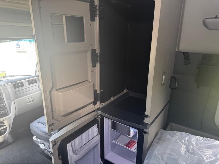 2026 Peterbilt 579 — photo 24